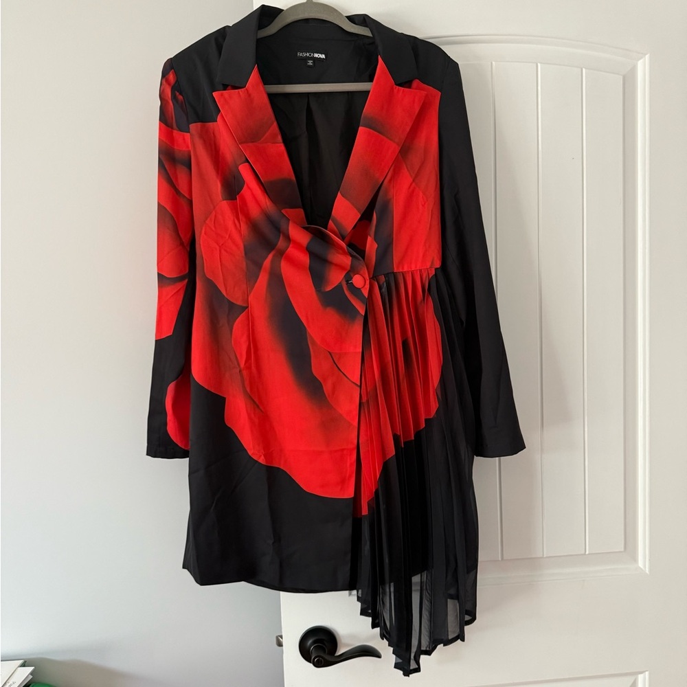 Fashion Nova Red and Black Floral Wrap Mini Dress - Picture 3 of 9